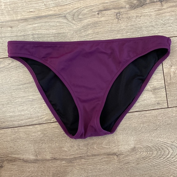 Victoria’s Secret Bikini Top and Bottom - Picture 3 of 3